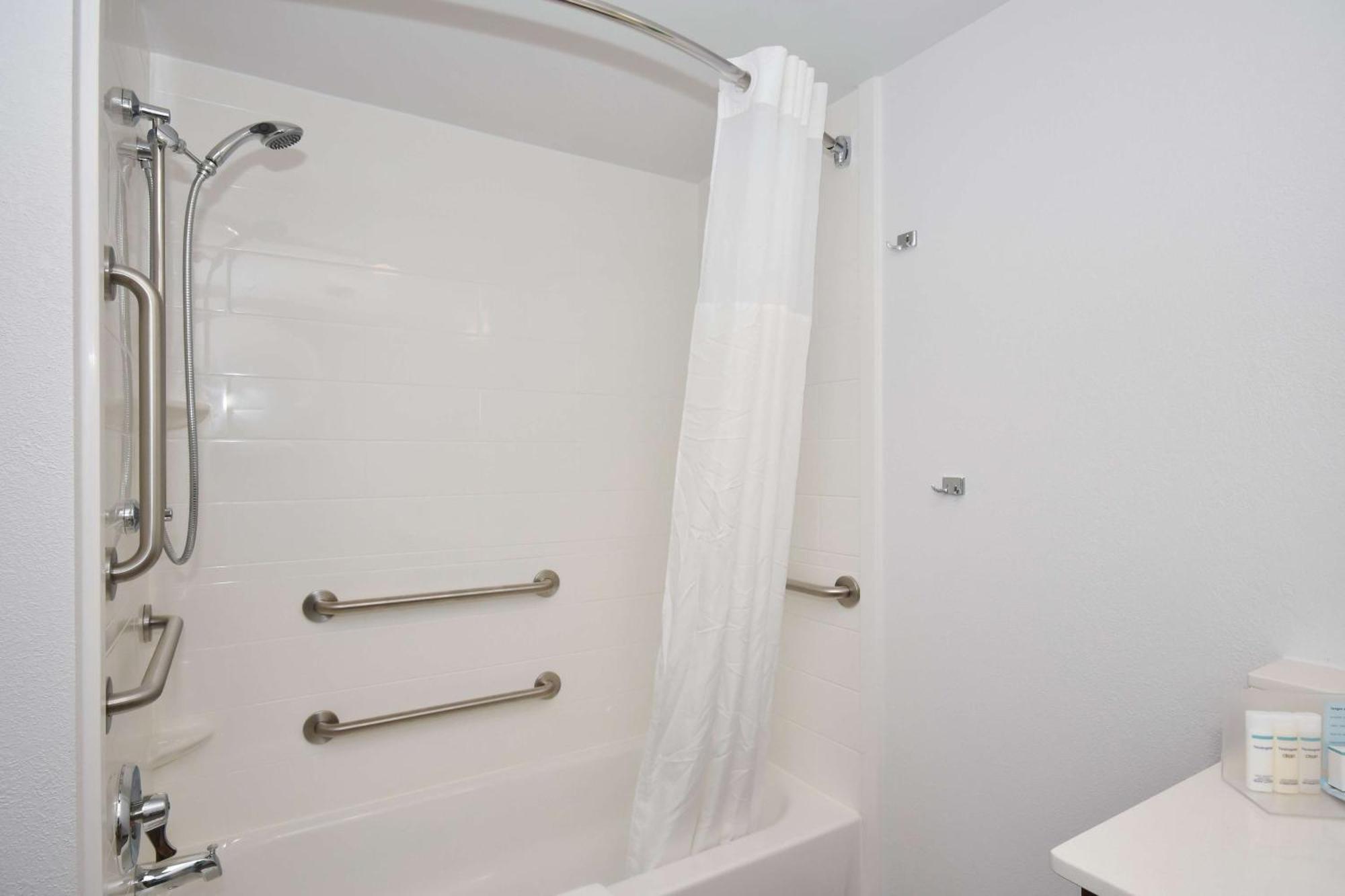 Hampton Inn Brevard Pisgah Forest Buitenkant foto